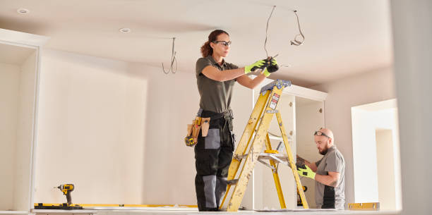 Best Electrical Contractors for Businesses  in Oak Creek, WI