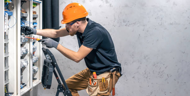 Best Industrial Electrical Services  in Oak Creek, WI