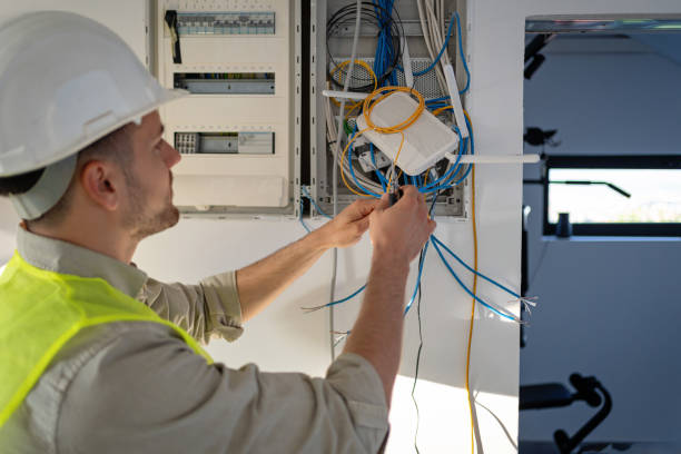 Best Residential Electrician Services  in Oak Creek, WI